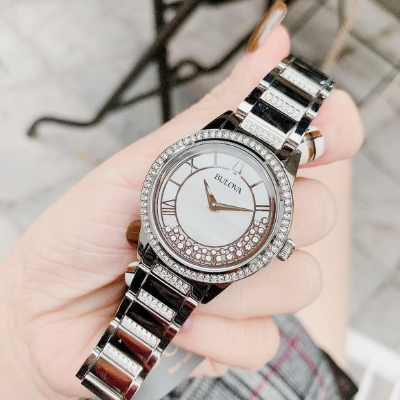 New! Sale! Versace Silver Ladies Mother Of Pearl Watch